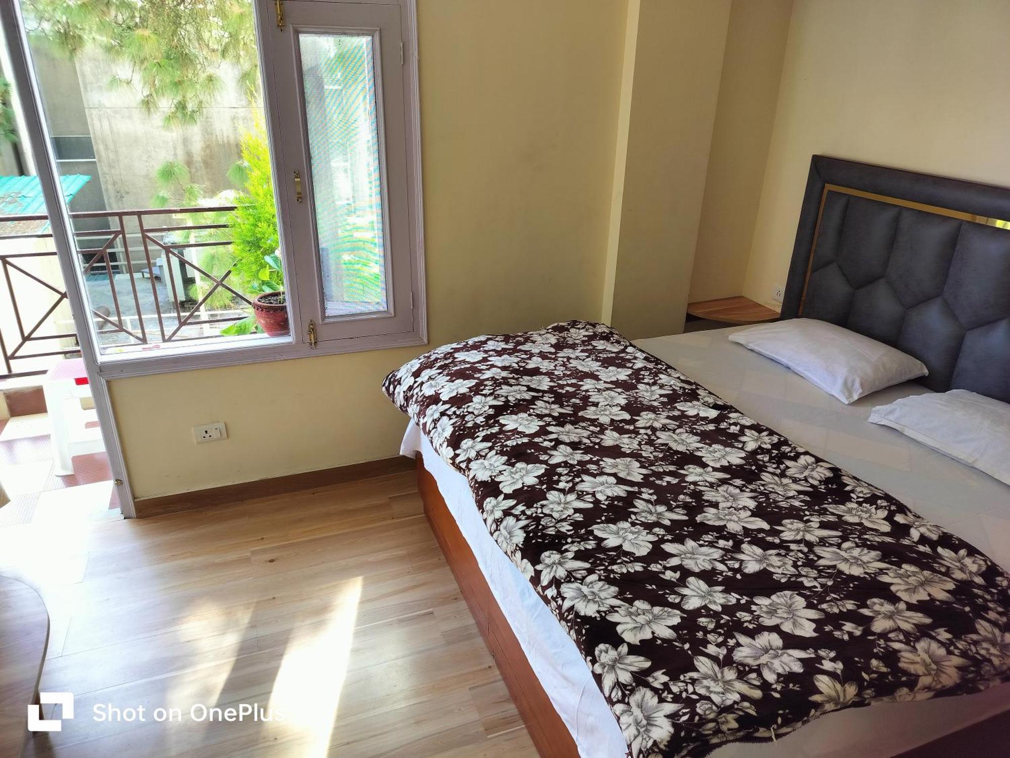 Shimla Vibes B & B Free Pick And Drop From Isbt Shimla Exterior foto